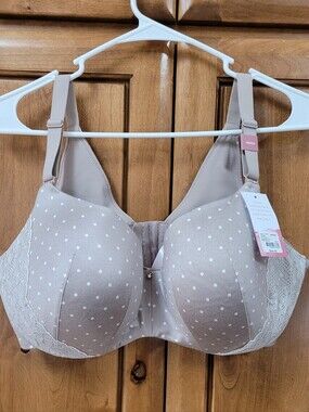 NWT | Cacique Invisible Backsmoother Lightly Lined Balconette Bra 40F (40DDD)